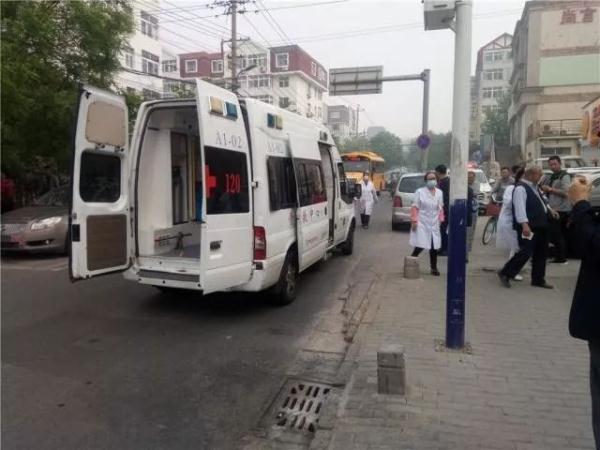 突發(fā)！青島一居民樓發(fā)生爆燃！已造1人死亡，7人受傷！3公里外有震感…